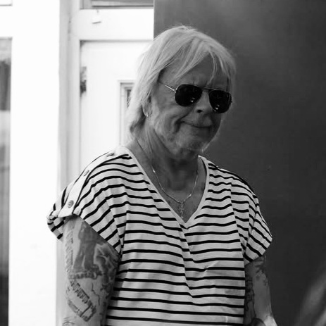 دانلود آهنگ Renaud Écoutez moi les gavroche دانلود آهنگ Renaud Écoutez moi les gavroche